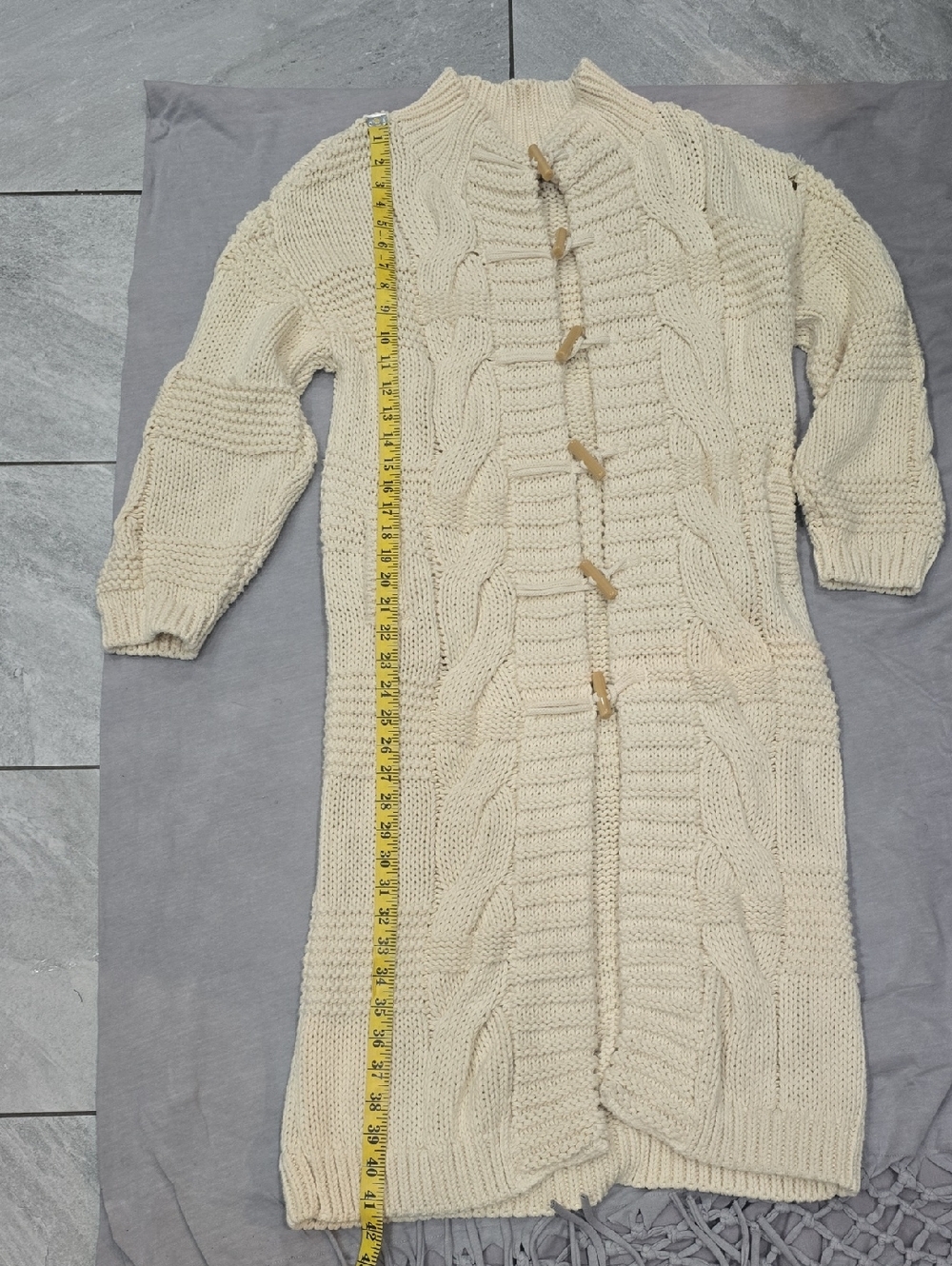 Pilcro Cream Cable Knit Toggle Cardigan(small Damage On The Sleeves) - Picture 6 of 7